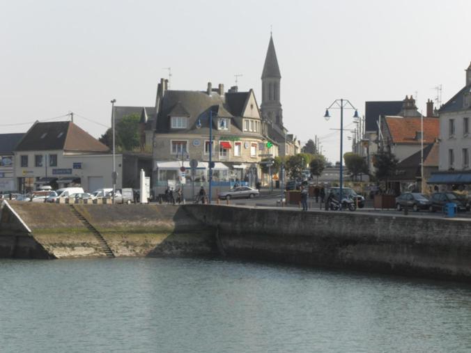 Gites de Mer Port-en-Bessin-Huppain Rom bilde