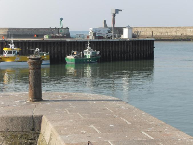 Gites de Mer Port-en-Bessin-Huppain Rom bilde
